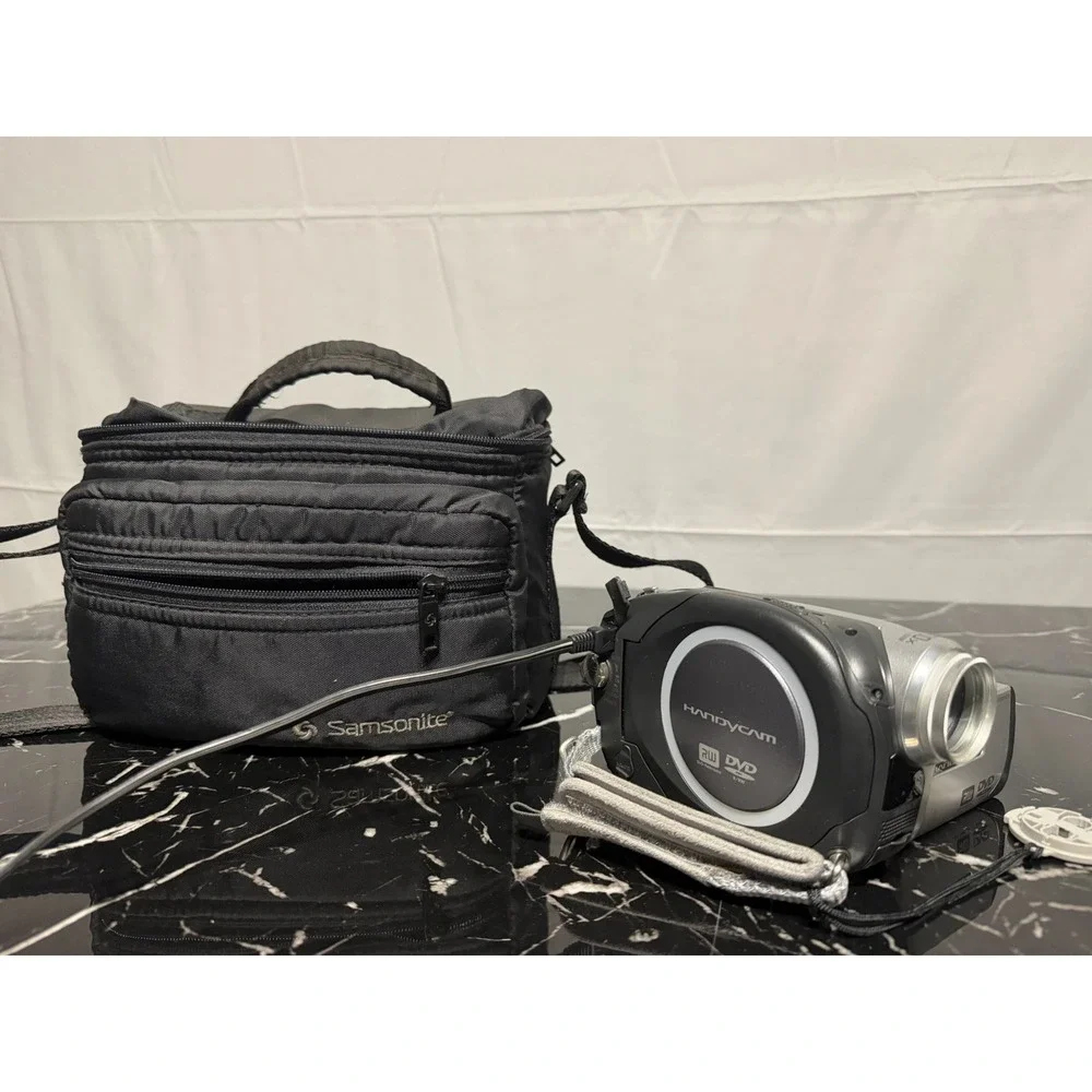 Sony Handycam DCR-DVD92 Camcorder Carrying Bag + Accessories
